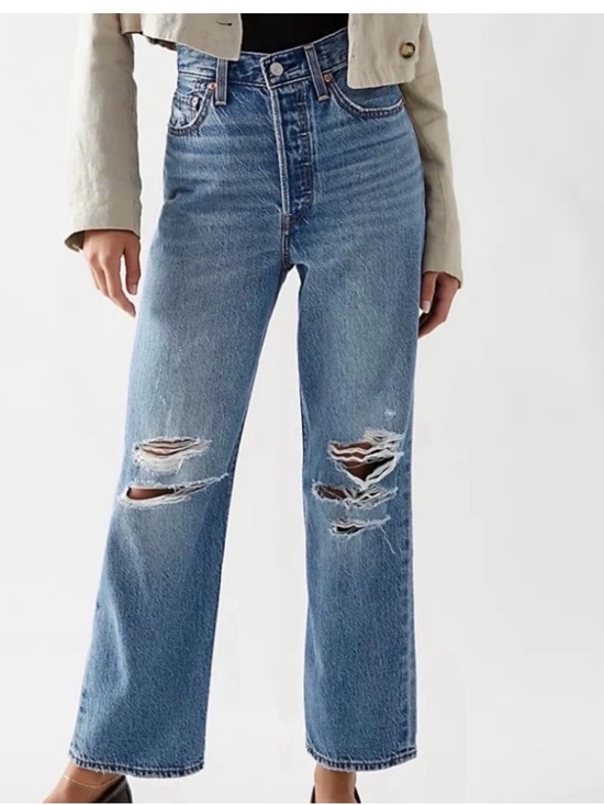Levi's Denim - Levi's Ribcage high rise Straight Ankle Cropped Distressed Jeans Vintage Classic